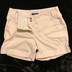 Lands’ End khaki shorts w/ cuffs